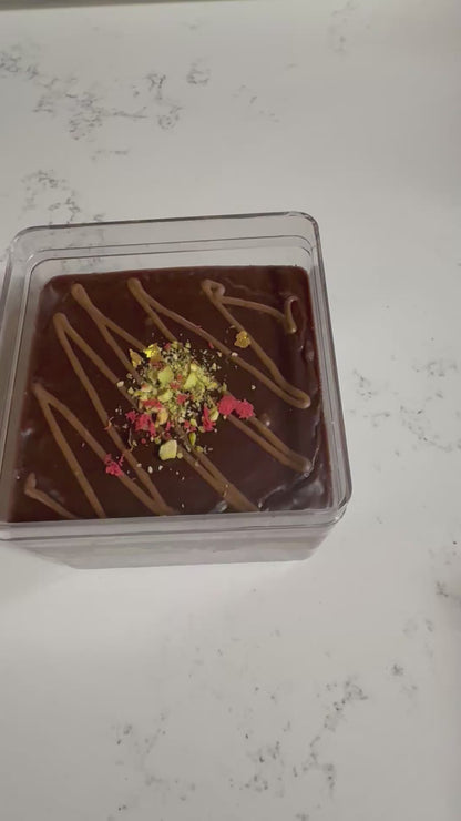 Pistachio Nest Cake